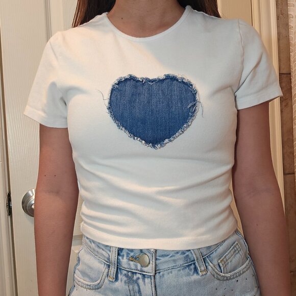 Forever 21 Denim Heart Patch Baby Tee Size Small Soft Girl - Picture 3 of 4